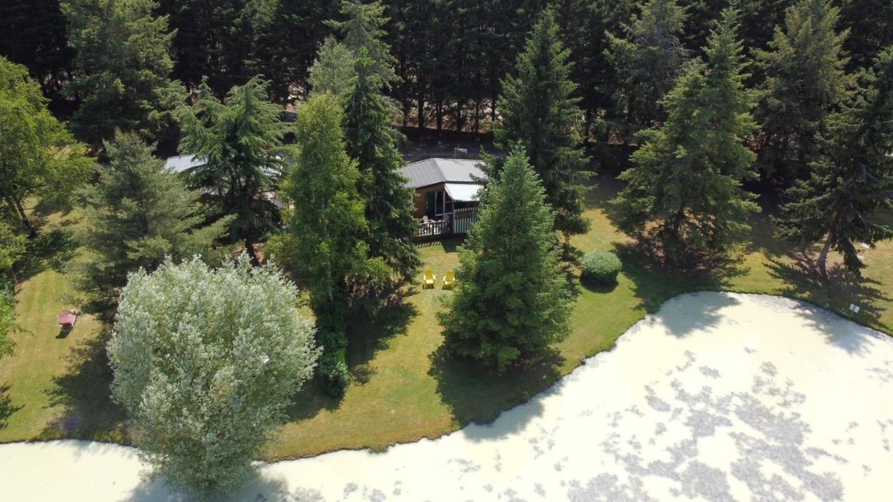 Chalet La Perche Au Bord De L'Eau Lion-en-Sullias Zewnętrze zdjęcie